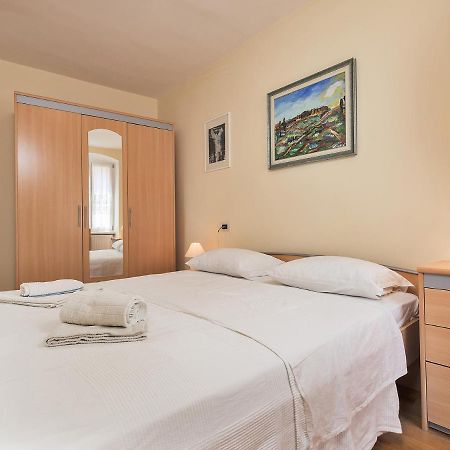Ferri Fi 2Bdr Apartment By Irundo Rovinj Buitenkant foto